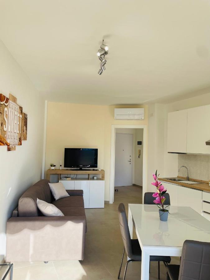 Sweet Apartment *